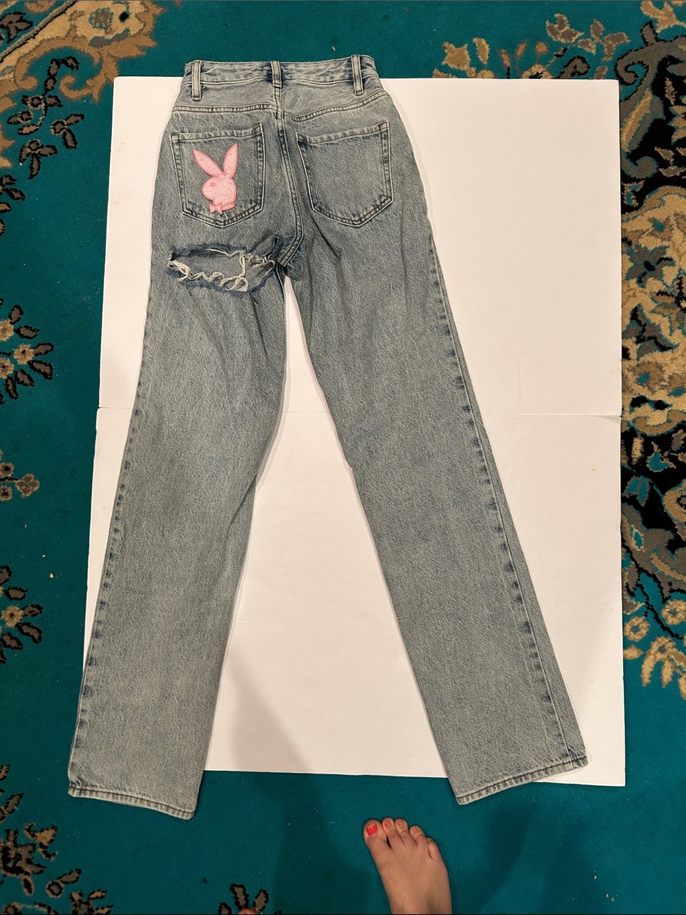 Playboy x PacSun Pink Bunny Distressed High Rise Jeans Size 23 Y2K Light Wash